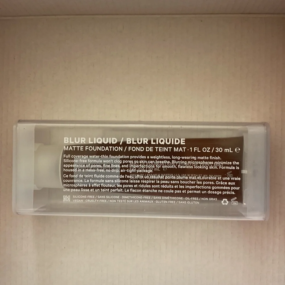 Milk Makeup Blur Liquid Espresso Matte Foundation - Picture 2 of 4